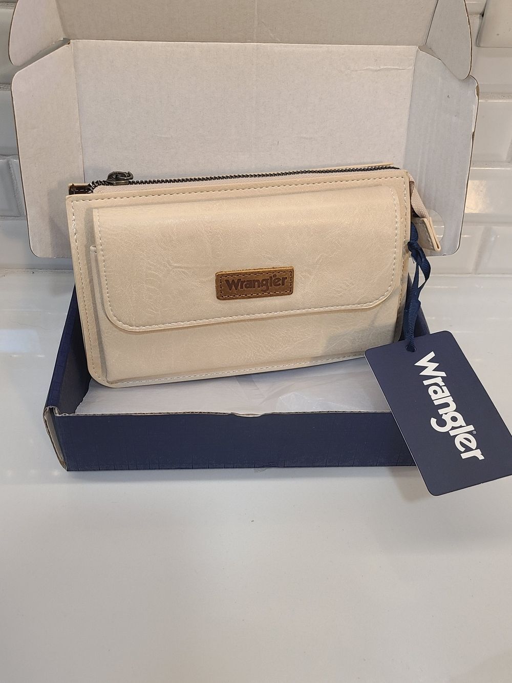 Wrangler Cream Crossbody Bag Wallet with Front Flap